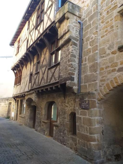 Maison De Ville Vic-le-Comte Kültér fotó